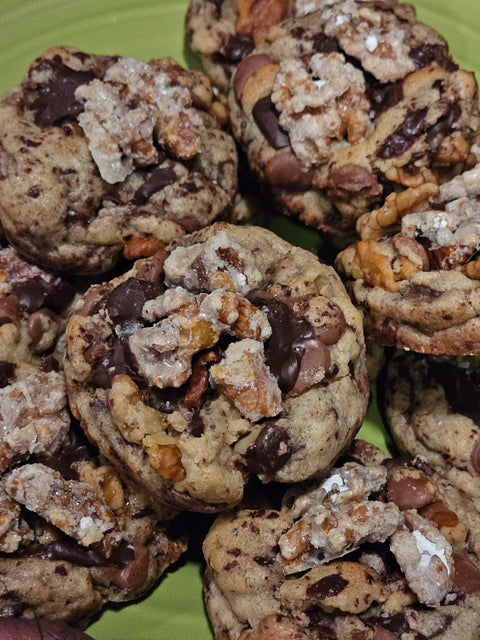 Chocolate Chip Walnut Cookie